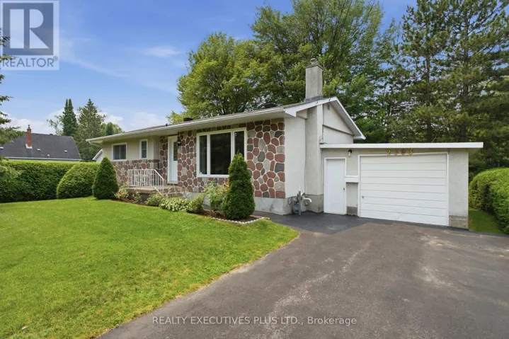 2593 CLEROUX CRESCENT, Ottawa, Ontario K1W1B6