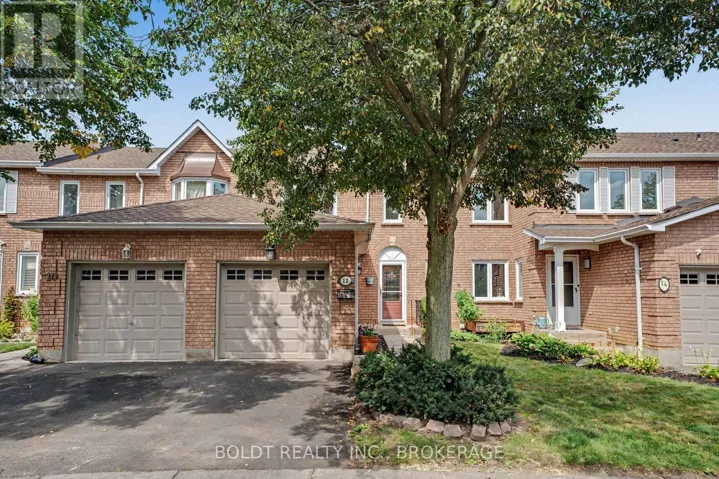 12 - 7 DAVIDSON BOULEVARD, Hamilton (Dundas), Ontario L9H6Y7