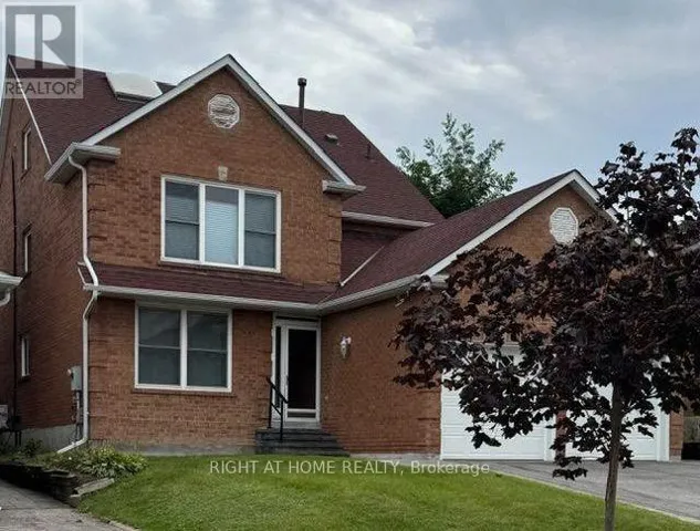 531 STEEPLE HILL, Pickering (Woodlands), Ontario L1V5Z6