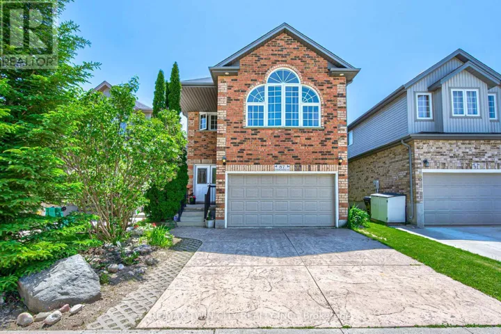 87 STEEPLERIDGE STREET, Kitchener, Ontario N2P2W3