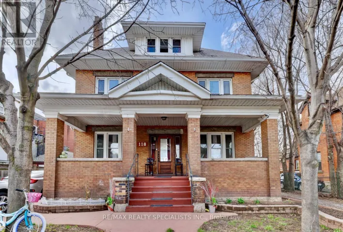 4 - 118 FAIRHOLT ROAD S, Hamilton (Stipley), Ontario L8M2T7