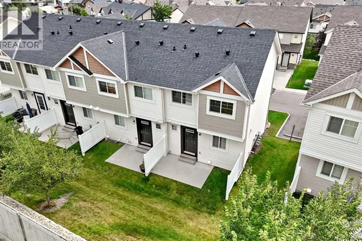 152 Pantego Lane NW, Calgary, Alberta T3K0T1