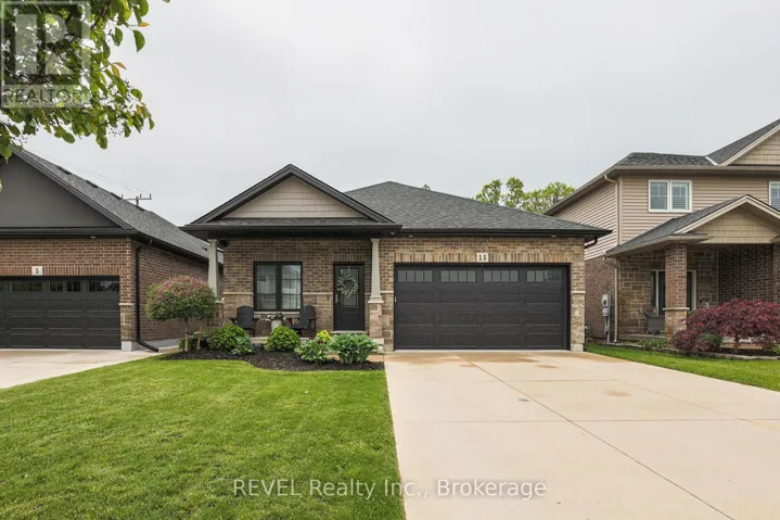 15 WILLOWBROOK DRIVE, Welland (West Welland), Ontario L3C0G1