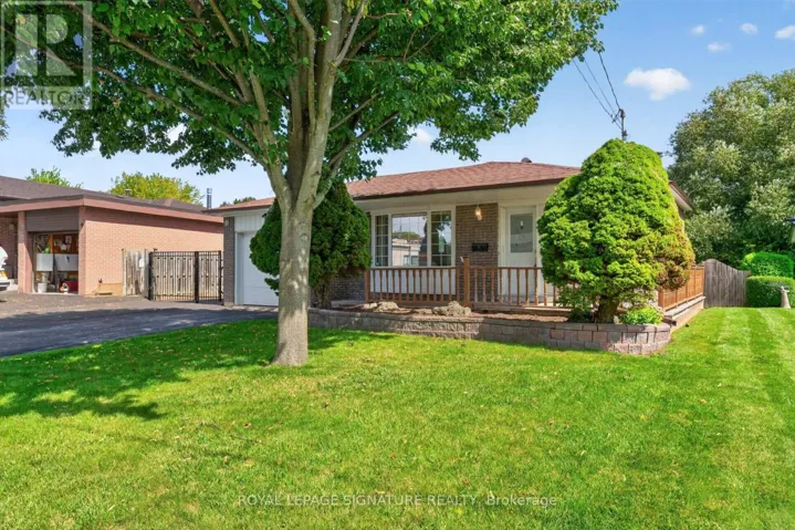 681 BALATON AVENUE, Pickering (Bay Ridges), Ontario L1W1W2