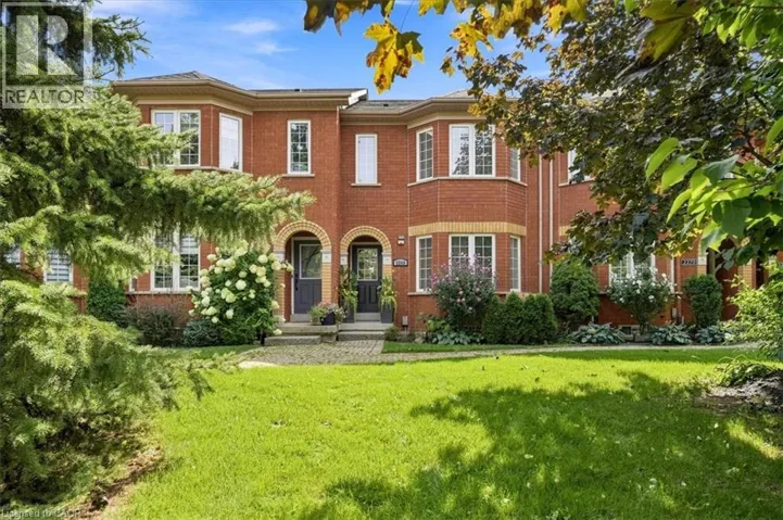 2268 WESTOAK TRAILS Boulevard, Oakville, Ontario L6M4B3