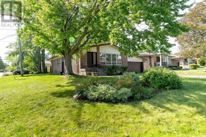 274 MAXWELL STREET, Toronto (Bathurst Manor), Ontario M3H5C3