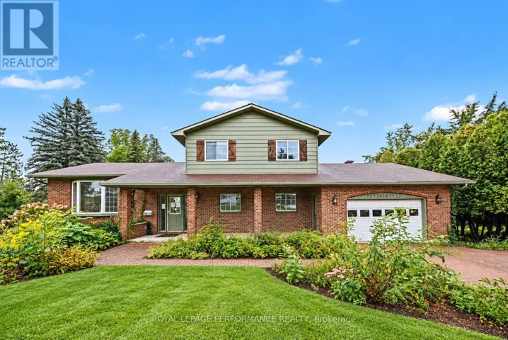 3494 MARYDALE AVENUE, South Stormont, Ontario K6K1N9