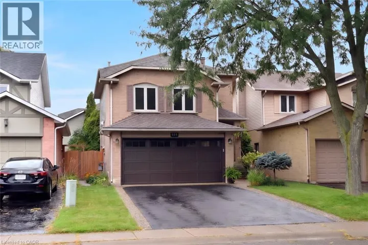 130 CHARING Drive, Hamilton, Ontario L8W3B1