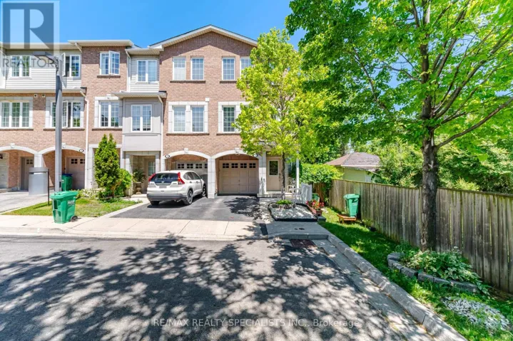 1 - 3071 TREADWELLS DRIVE, Mississauga (Applewood), Ontario L4X1L5