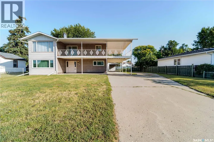 926 Hall STREET, Moose Jaw, Saskatchewan S6H2S4