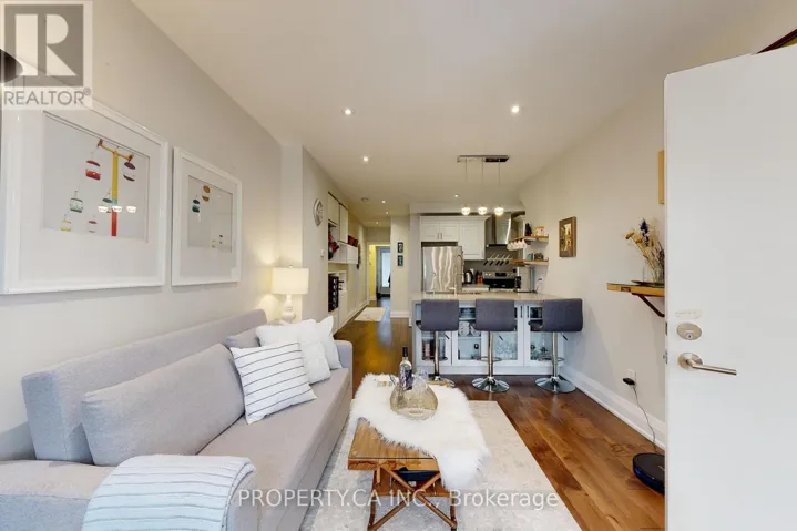MAIN - 635 CHRISTIE STREET, Toronto (Wychwood), Ontario M6G3E6