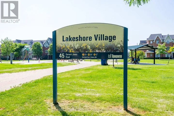 514 - 4 ELSINORE PATH, Toronto (New Toronto), Ontario M8V4G7