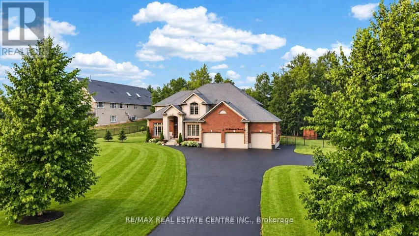 24 BROOKHAVEN CRESCENT, East Garafraxa, Ontario L9W7L9