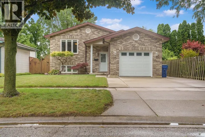 4 Carolinian PLACE, Chatham, Ontario N7L5M7
