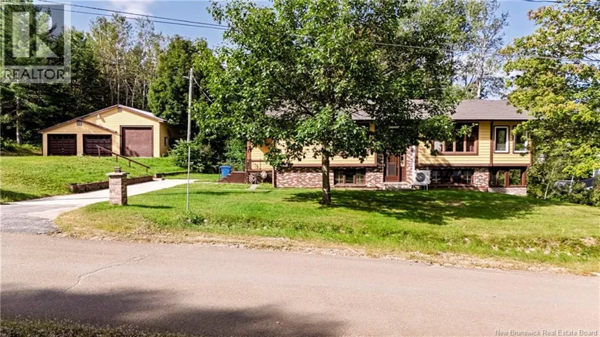 4 Hillcrest Street, Doaktown, New Brunswick E9C1G8
