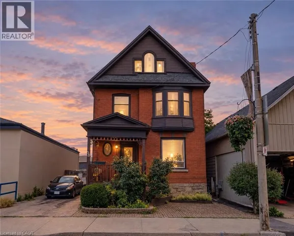 85 LOCKE Street S, Hamilton, Ontario L8P4A3