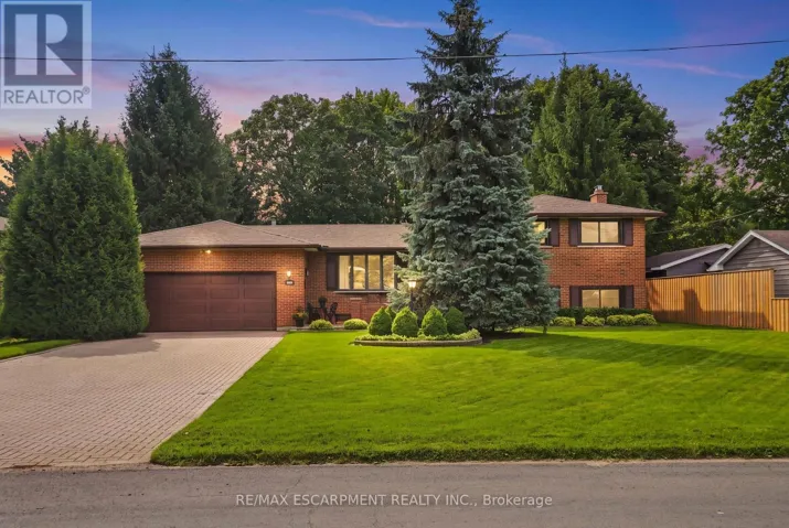 8 NORBERT STREET, Kitchener, Ontario N2K1E6