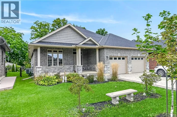 31 SYCAMORE Drive, Port Dover, Ontario N0A1N6