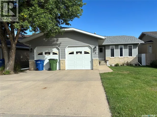 8 Taylor CRESCENT, Moose Jaw, Saskatchewan S6J1J4