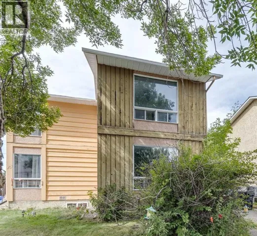 19 Whitehill Gate NE, Calgary, Alberta T1Y3E4