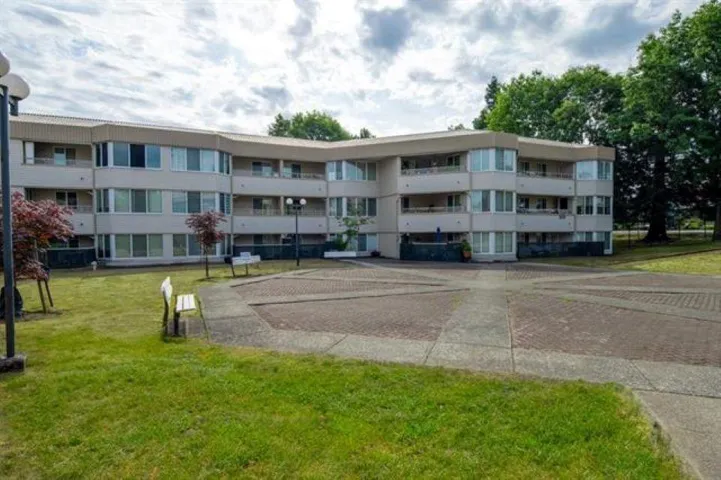105 9635 121 STREET, Surrey, British Columbia V3V7L8