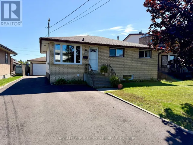 417 STRAND AVENUE, Thunder Bay (John Street North), Ontario P7B5A8