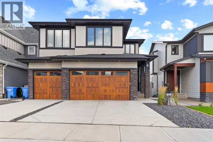 28 Royston Way NW, Calgary, Alberta T3L0H9