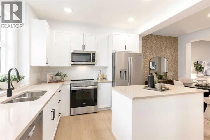 303, 30 Rochester View NW, Calgary, Alberta T3L0M8