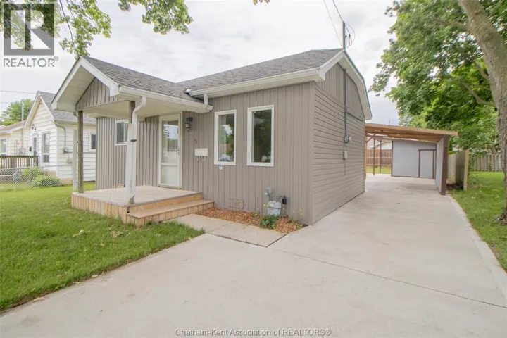 35 BERRY STREET, Chatham, Ontario N7M3B2