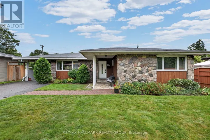 936 PARKHURST BOULEVARD, Ottawa, Ontario K2A3M9