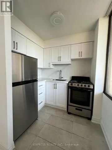 906 - 720 SPADINA AVENUE, Toronto (University), Ontario M5S2T9