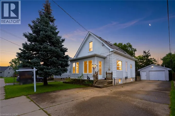 3 1/2 DUNDONALD Street, St. Catharines, Ontario L2P2A8