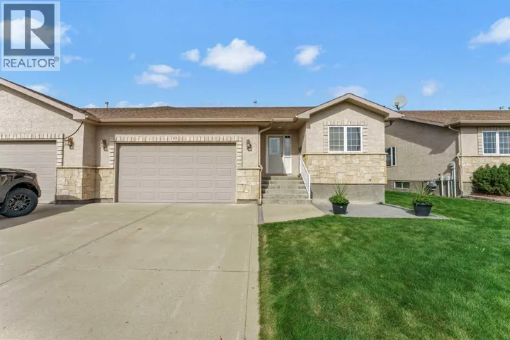 10 Sandstone Place SE, Medicine Hat, Alberta T1B4R8