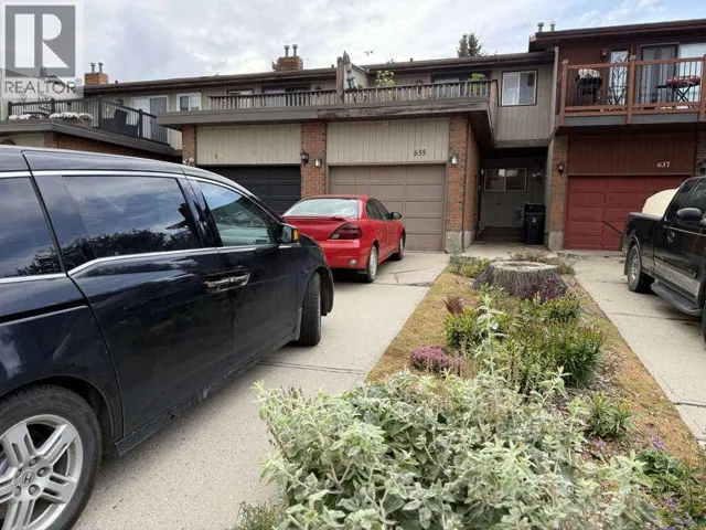 635 Prairie Meadows Close W, Brooks, Alberta T1R0C9