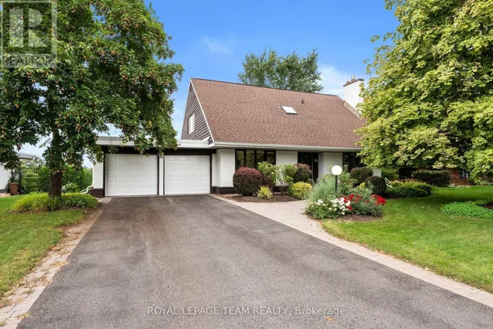 14 LISMER CRESCENT, Ottawa, Ontario K2K1A2