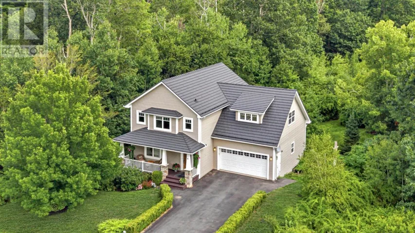 16 Tailfeather Court, North Kentville, Nova Scotia B4N0E6
