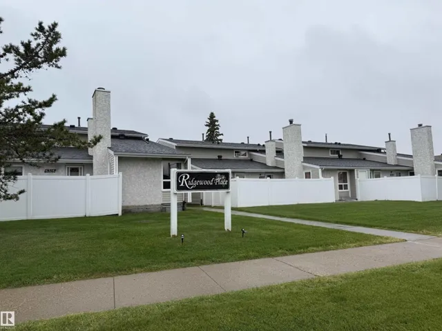 6340 184 ST NW, Edmonton, Alberta T5T2N8