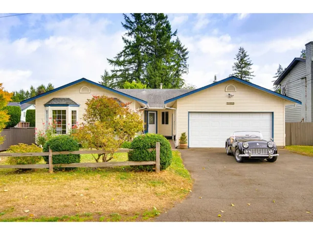 22853 SAILES AVENUE, Langley, British Columbia V1M2S1