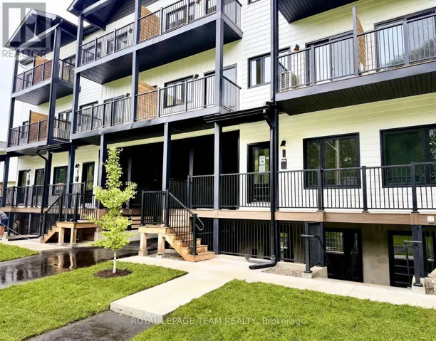 253B BRADFORD STREET, Ottawa, Ontario K2B5Z5