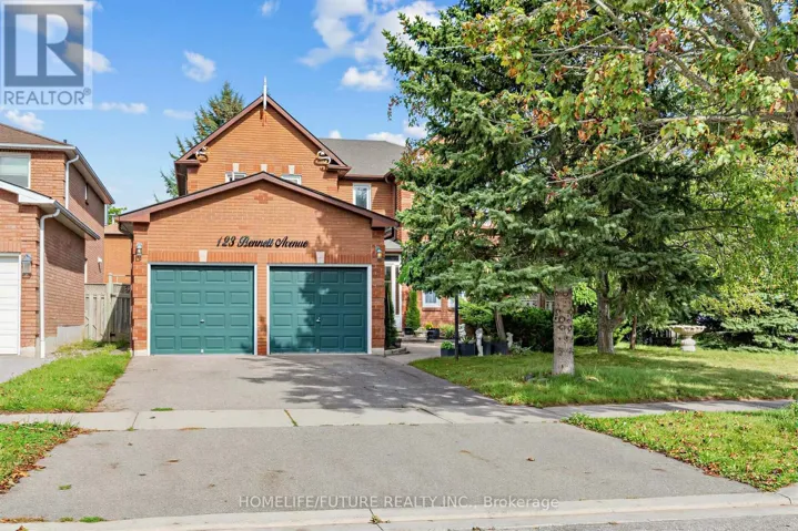 123 BENNETT AVENUE, Ajax (Central), Ontario L1T3R8