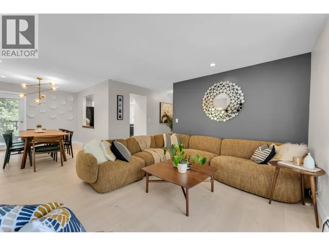 10 1140 FALCON DRIVE, Coquitlam, British Columbia V3E2J6