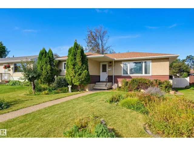9122 167 ST NW, Edmonton, Alberta T5R2T9