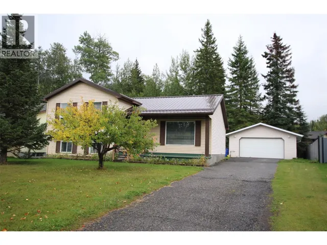 236 MURRAY Drive, Tumbler Ridge, British Columbia V0C2W0