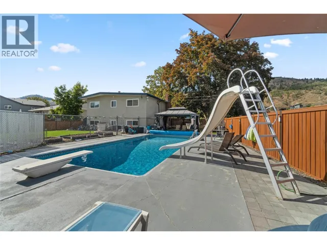 811 SUMAC Place, Kamloops, British Columbia V2B6R4