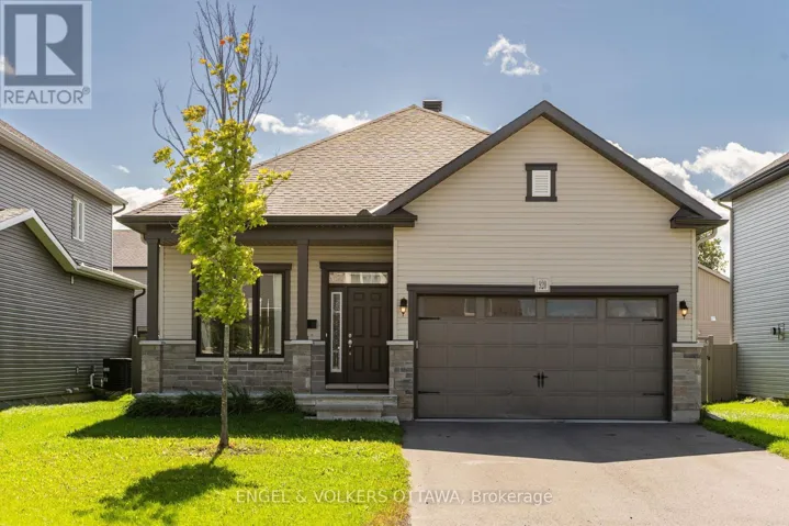 920 LUCERNE DRIVE, Russell, Ontario K0A1W0