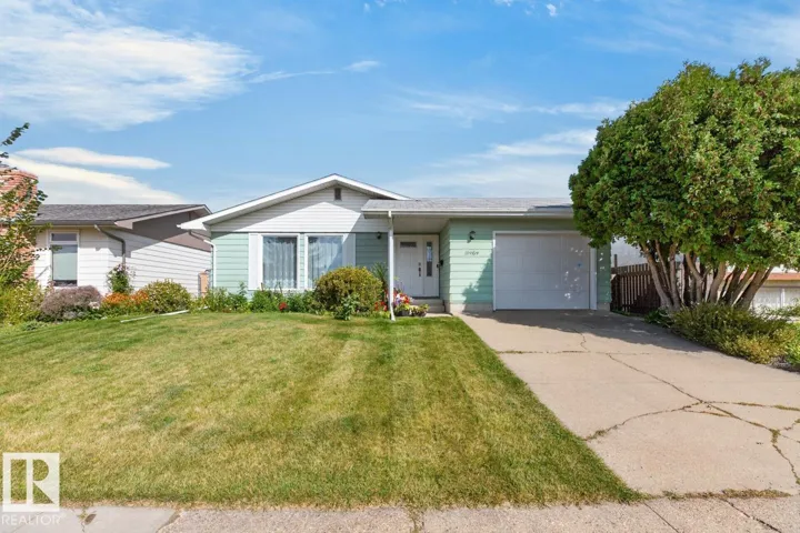 11464 152A AV NW, Edmonton, Alberta T5X1E2
