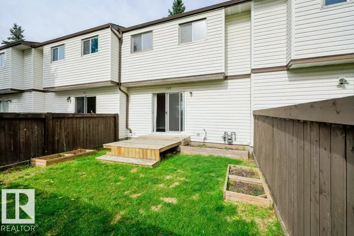 709 CLAREVIEW RD NW, Edmonton, Alberta T5A3S6