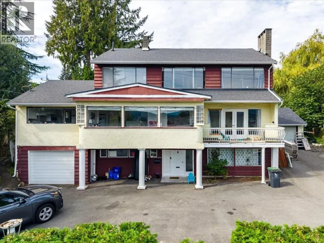 787 ROSLYN BOULEVARD, North Vancouver, British Columbia V7G1P4