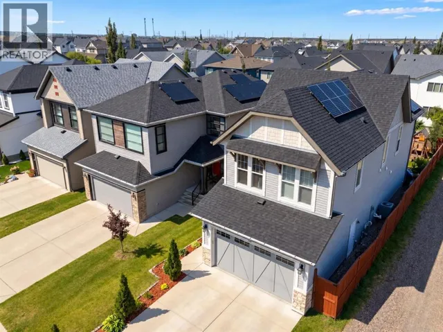 29 Copperpond Parade SE, Calgary, Alberta T2Z5A8