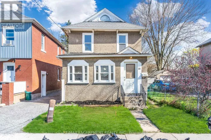 16 ALBERT STREET, Welland (Welland Downtown), Ontario L3B4L2
